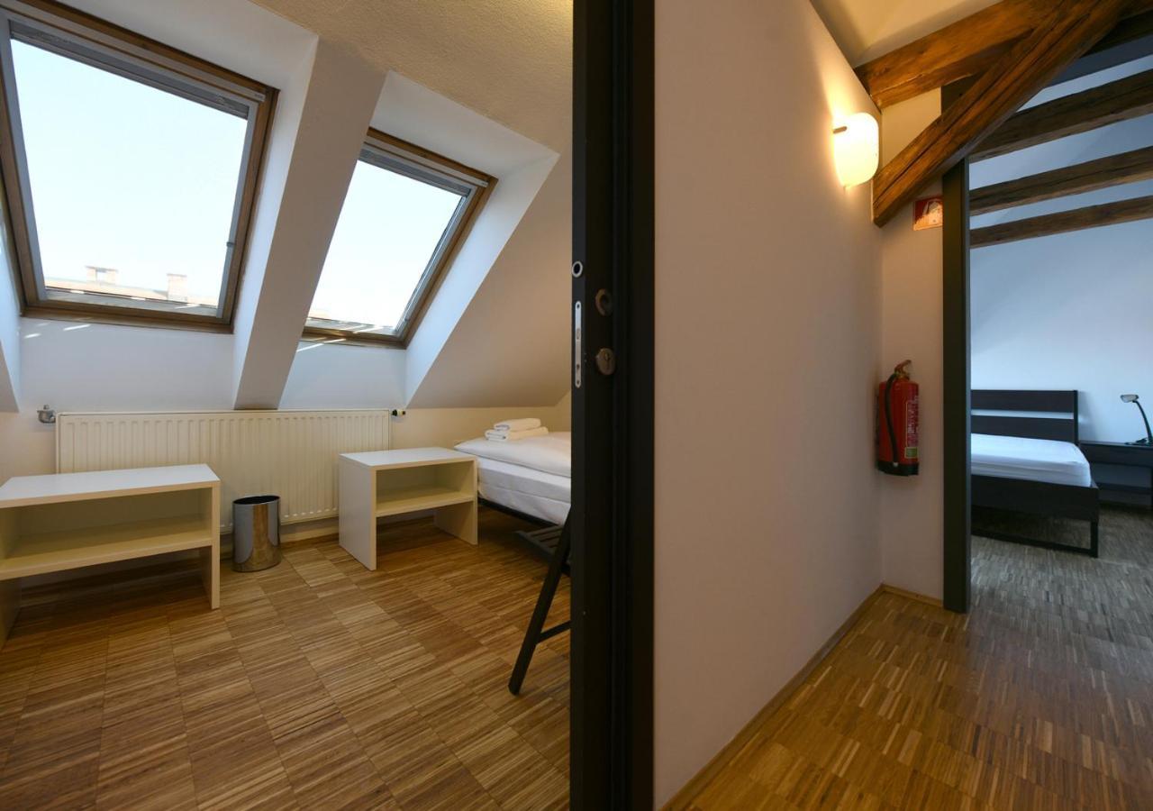 Atik Rooms Ljubljana Eksteriør bilde